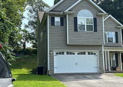 Pre-foreclosure in  WICKAM RD Knoxville, TN 37931