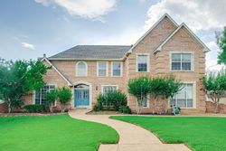 Pre-foreclosure in  VERA LN Kennedale, TX 76060