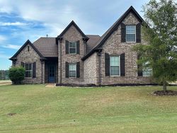 Pre-foreclosure in  ROSEMEADE CIR E Cordova, TN 38016