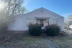 Pre-foreclosure in  AIRWAY AVE Saint Louis, MO 63114