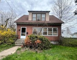 Pre-foreclosure in  WHITELAND AVE Downingtown, PA 19335