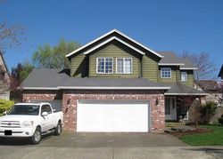 Pre-foreclosure in  NE MAUREEN ST Hillsboro, OR 97124