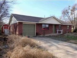 Pre-foreclosure in  BUTLER AVE Poteau, OK 74953