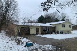 Pre-foreclosure in  MCKENZIE ST Dowagiac, MI 49047