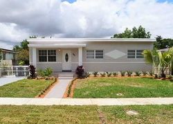 Pre-foreclosure in  NE 146TH ST Miami, FL 33161