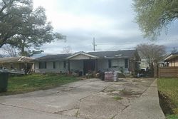 Pre-foreclosure in  KENNEY ST Houma, LA 70364