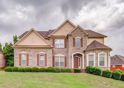 Pre-foreclosure in  HYDE PARK CT Conyers, GA 30013