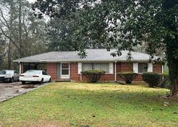 Pre-foreclosure in  LAGUNA DR Decatur, GA 30032