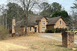 Pre-foreclosure in  WILKINS CIR Powder Springs, GA 30127