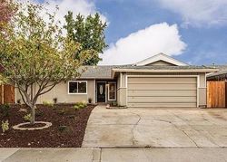 Pre-foreclosure in  NIANTIC WAY Sacramento, CA 95822