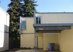 Pre-foreclosure in  SIMPSON PL Santa Rosa, CA 95401