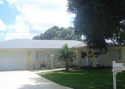 Pre-foreclosure in  YARMOUTH DR W Bradenton, FL 34205