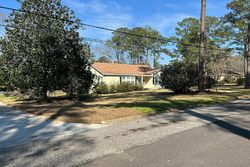 Pre-foreclosure in  OSCEOLA ST Dothan, AL 36303