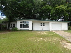 Pre-foreclosure in  VANDERBILT RD Pensacola, FL 32506