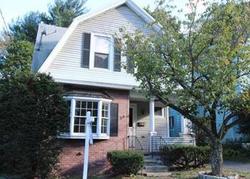 Pre-foreclosure in  HIGHLAND AVE Waterbury, CT 06708