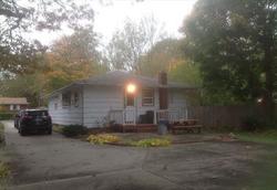 Pre-foreclosure in  OAK AVE Shirley, NY 11967