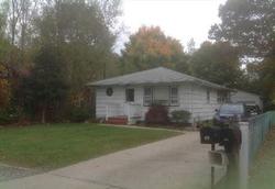 Pre-foreclosure in  OAK AVE Shirley, NY 11967
