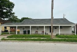 Pre-foreclosure in  S 2ND ST Dupo, IL 62239