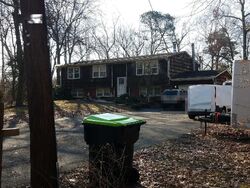  Pleasant Valley Rd, Old Bridge NJ