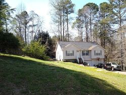 Pre-foreclosure in  CRESTVIEW TER Gainesville, GA 30506