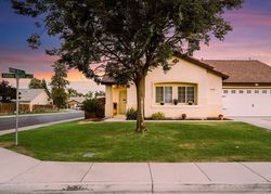 Pre-foreclosure in  AURORA VALLEY AVE Bakersfield, CA 93312