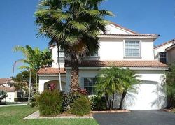 Pre-foreclosure in  NW 6TH CT Hollywood, FL 33029