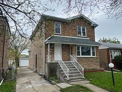 Pre-foreclosure in  S YALE AVE Chicago, IL 60628