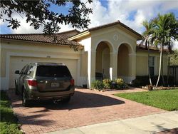 Pre-foreclosure in  NE 15TH ST Homestead, FL 33033