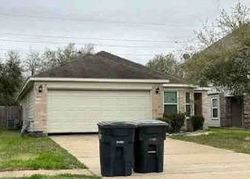 Pre-foreclosure in  LEGACY OAK ST Katy, TX 77493