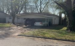 Pre-foreclosure in  W GREENWOOD ST Springfield, MO 65807