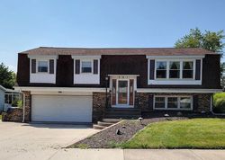 Pre-foreclosure in  MOHAWK DR Crown Point, IN 46307
