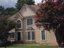 Pre-foreclosure in  GLEN COVE LN Stone Mountain, GA 30087