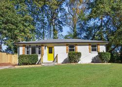 Pre-foreclosure in  FAIRBURN RD NW Atlanta, GA 30331