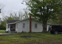 Pre-foreclosure in  FLOYD DR Blackshear, GA 31516