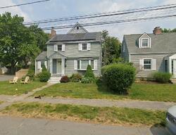 Pre-foreclosure Listing in NICHOLS ST FAIRFIELD, CT 06824