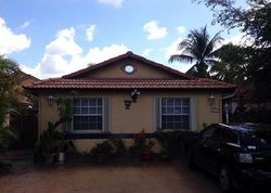 Pre-foreclosure in  SW 53RD TER Miami, FL 33185