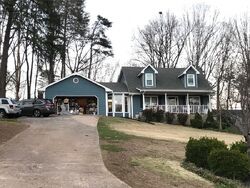 Pre-foreclosure in  TIMBERLAND DR Cumming, GA 30040