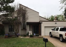 Pre-foreclosure in  E 73RD PL Tulsa, OK 74136