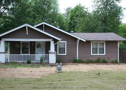 Pre-foreclosure in  N BRISTOW AVE Coweta, OK 74429