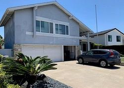Pre-foreclosure in  REDWOOD LN Huntington Beach, CA 92646
