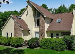 Pre-foreclosure in  MEADOW SPRING LN East Amherst, NY 14051