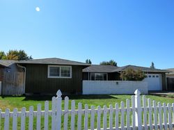 Pre-foreclosure in  DELTA WATERS RD Medford, OR 97504