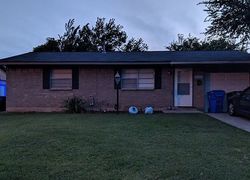 Pre-foreclosure in  FARMINGTON AVE Norman, OK 73072