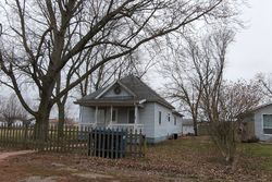 Pre-foreclosure in  E MCNEIL AVE Hoopeston, IL 60942