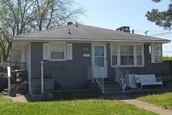 Pre-foreclosure in  37TH ST Newport News, VA 23607