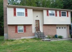 Pre-foreclosure in  ARCHWOOD CT Louisville, KY 40219