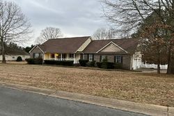 Pre-foreclosure in  WILSHIRE WAY NE Calhoun, GA 30701