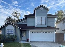 Pre-foreclosure in  OLD OAK TREE CT Orlando, FL 32808
