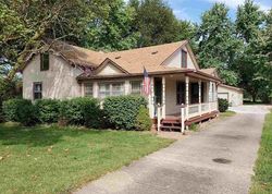 Pre-foreclosure in  W WALNUT ST Chatham, IL 62629