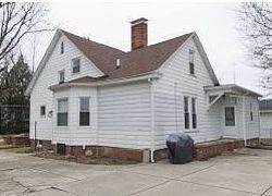 Pre-foreclosure in  JEFFERSON ST Pawnee, IL 62558